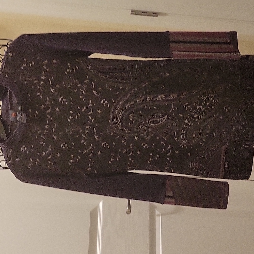 ANAC Sz Sm Dark Plum Paisley Print Tunic Top. It is really adorable